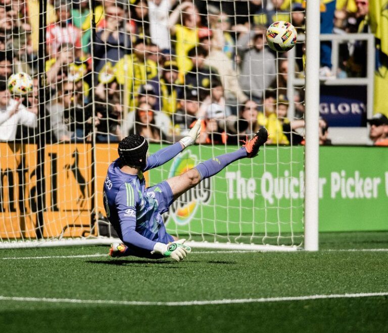 LA Galaxy se atasca en la defensa del Nashville